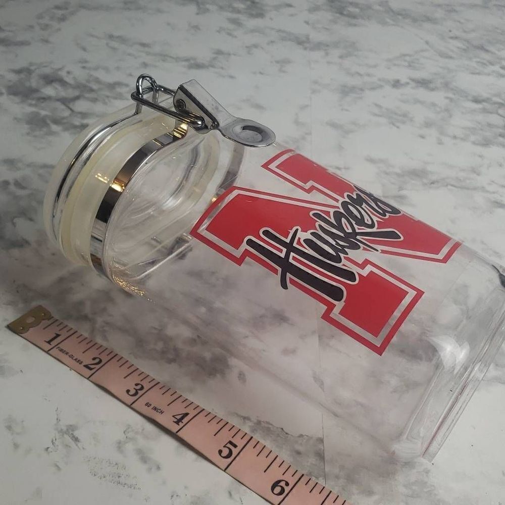 Nebraska Huskers Small Food Container - Picture 10 of 12